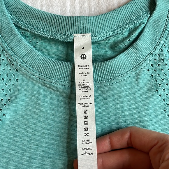 Lululemon Train to Be Tank - Picture 3 of 4